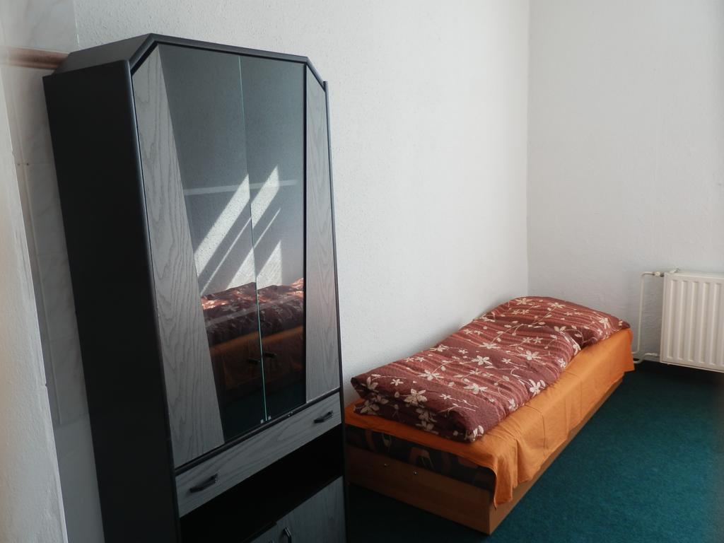Ubytovna Pod Mostem Ostrava Exterior foto