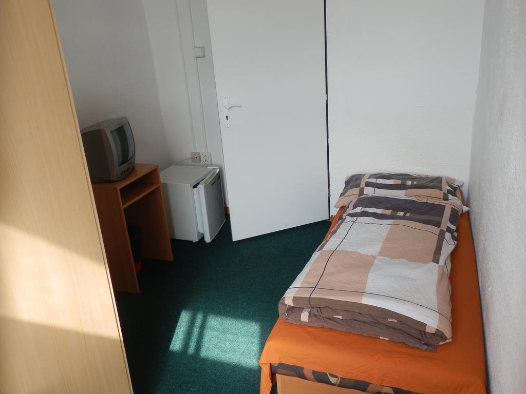 Ubytovna Pod Mostem Ostrava Zimmer foto
